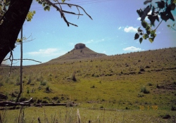Commons Wikimedia: Cerro Batoví y pradera natural (Uruguay)