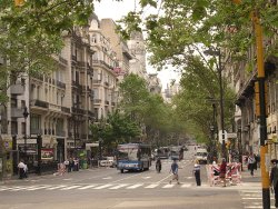 Commons Wikimedia: Buenos Aires, Avenida de Mayo
