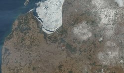 Commons Wikimedia: Ortoimagen de Letonia, golfo de Riga congelado