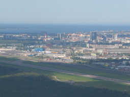 Commons Wikimedia: Vista aérea de Tallin (Estonia)
