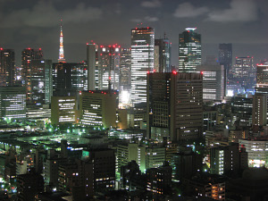 Commons Wikimedia: Vista noctura de Tokio (Japón)